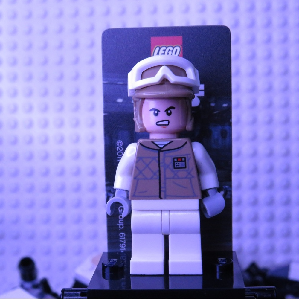 LEGO HOTH FIGHTER FIGURE